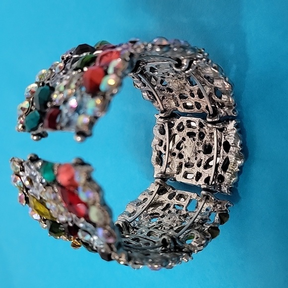 Cocktail Colorful Multi-Color Embellished Floral Rhinestone Stretchable Bangle - Picture 11 of 11